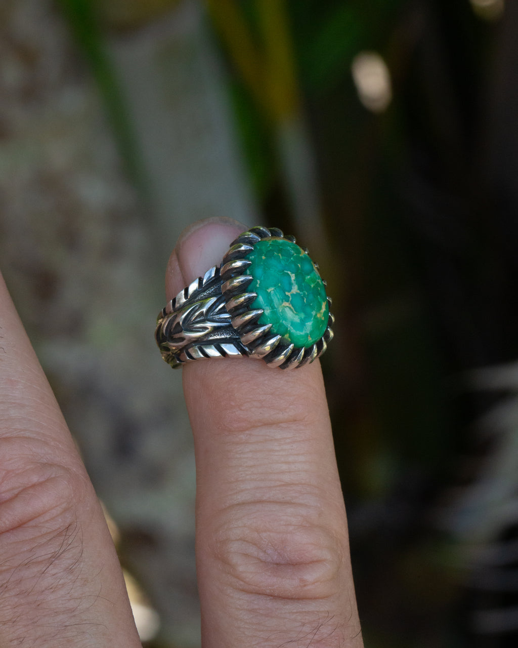 Petite Beautiful Size 4.75 Emerald Valley Turquoise Stamped Chased and Textured Sterling Silver Ring with Claw Style Castellated Bezel