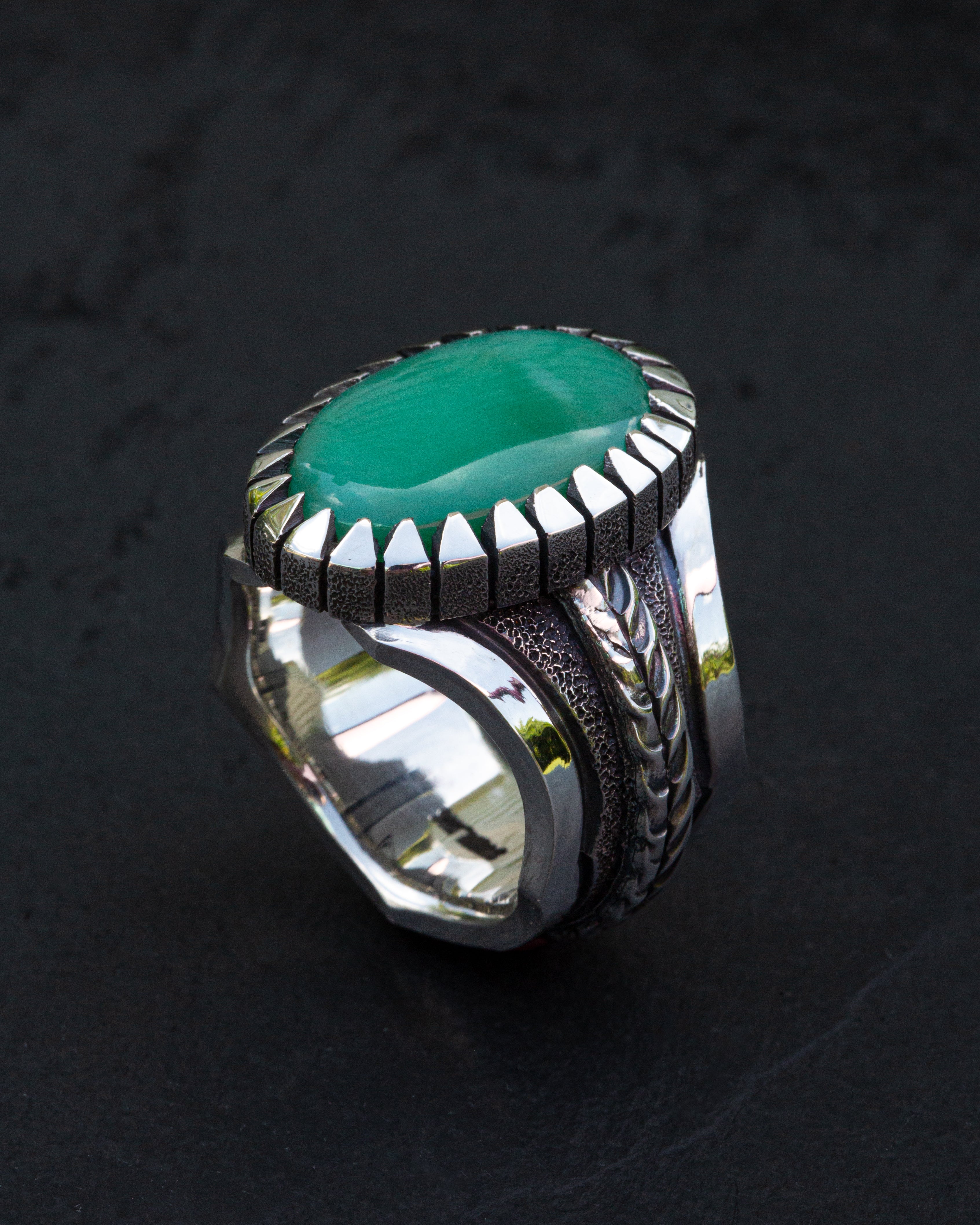 Heavy Duty Size 10 Natural Chrysoprase Ring With Picket Style Castellated Bezel