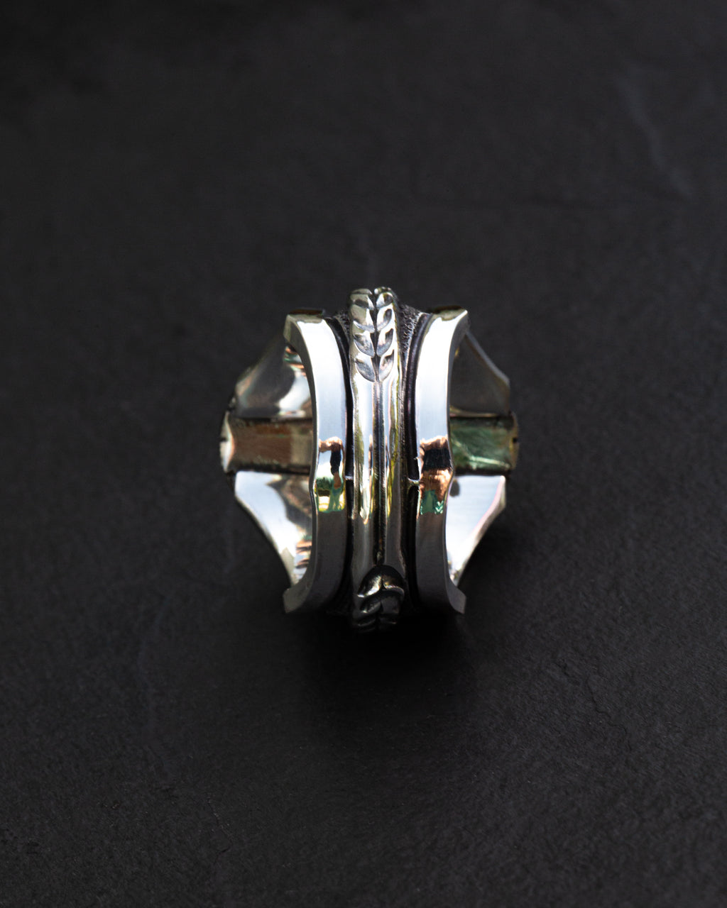 Heavy Duty Size 10 Natural Chrysoprase Ring With Picket Style Castellated Bezel