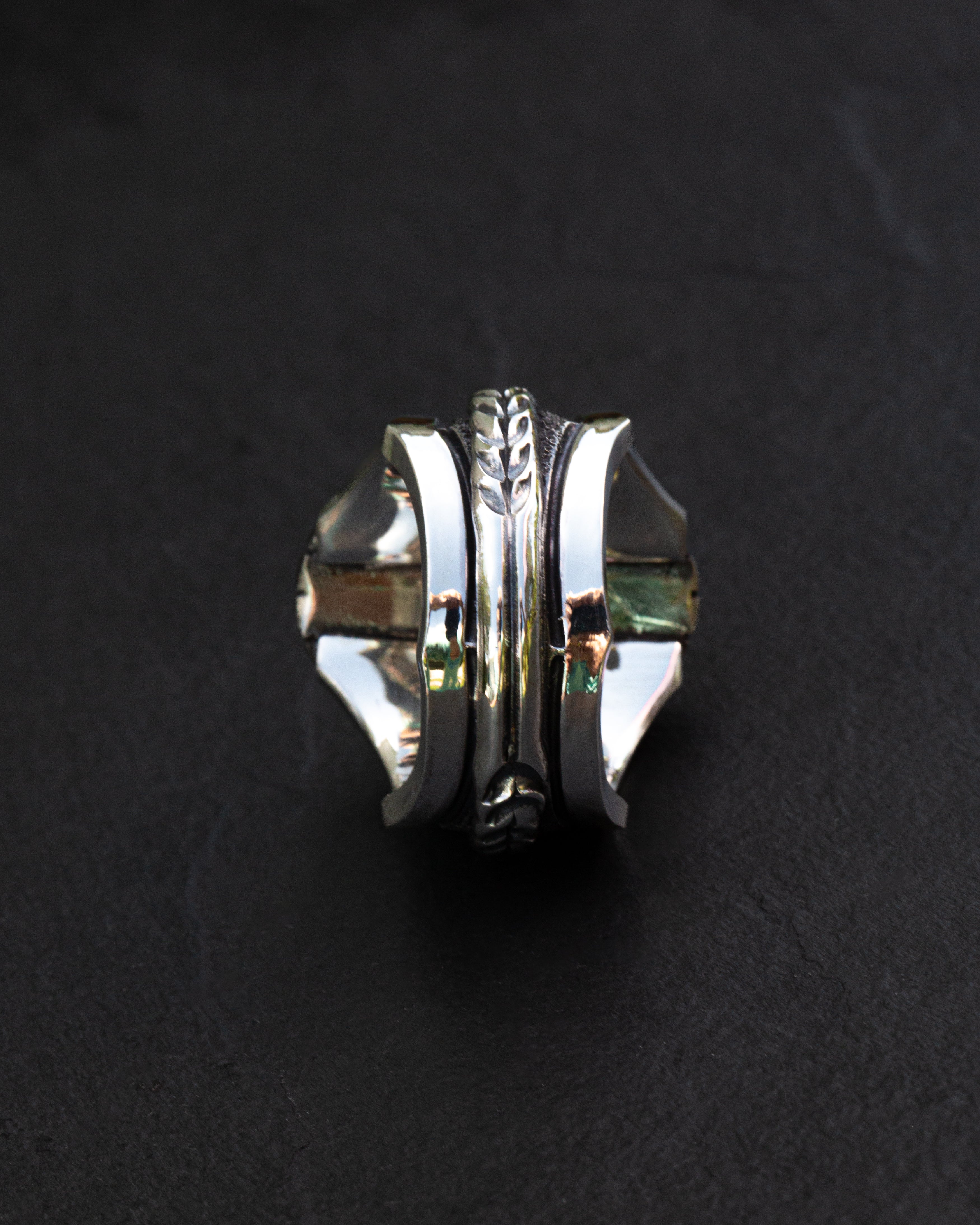 Heavy Duty Size 10 Natural Chrysoprase Ring With Picket Style Castellated Bezel
