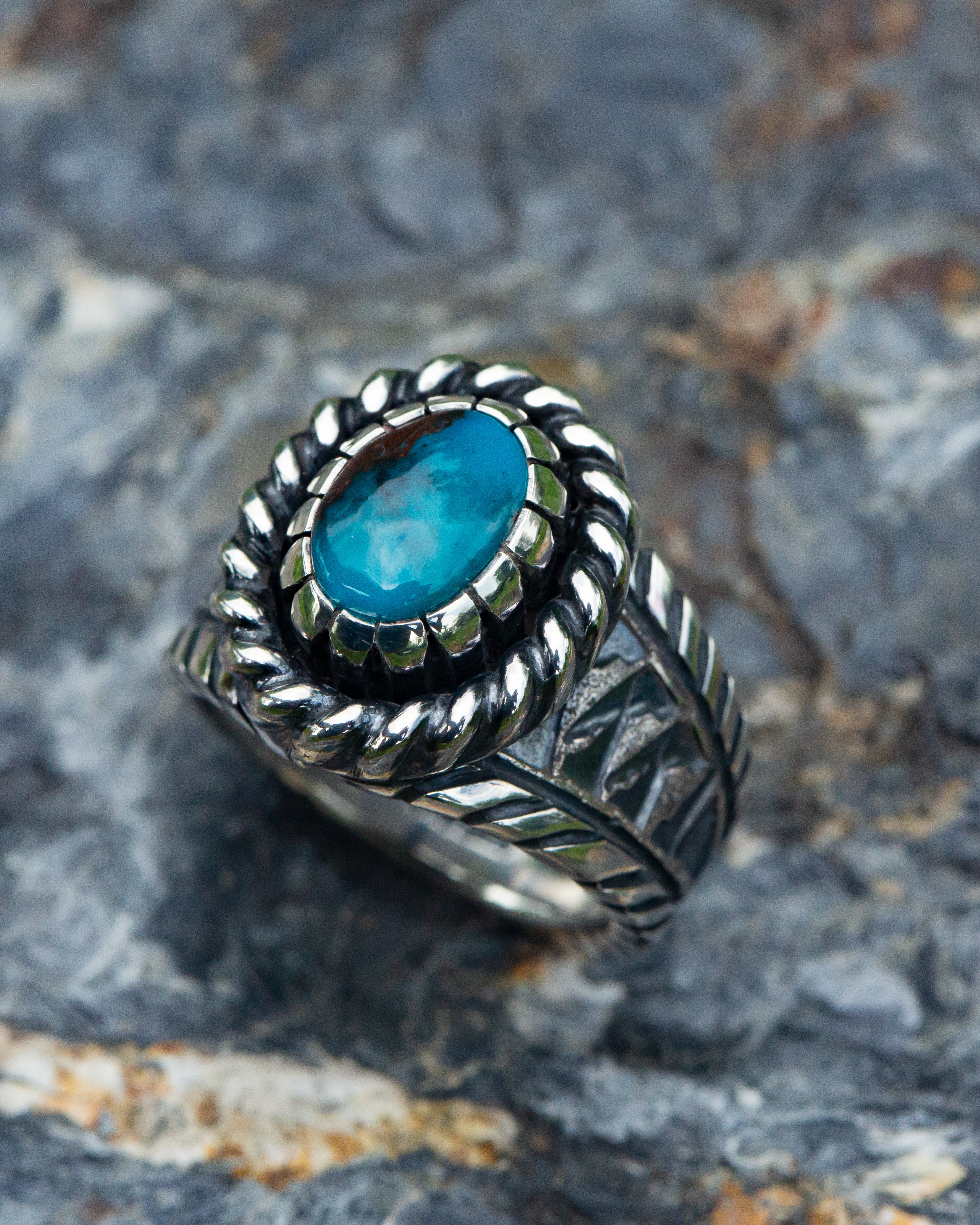 Size 9.5 High Grade Bisbee Turquoise Statement Ring With Castellated Bezel
