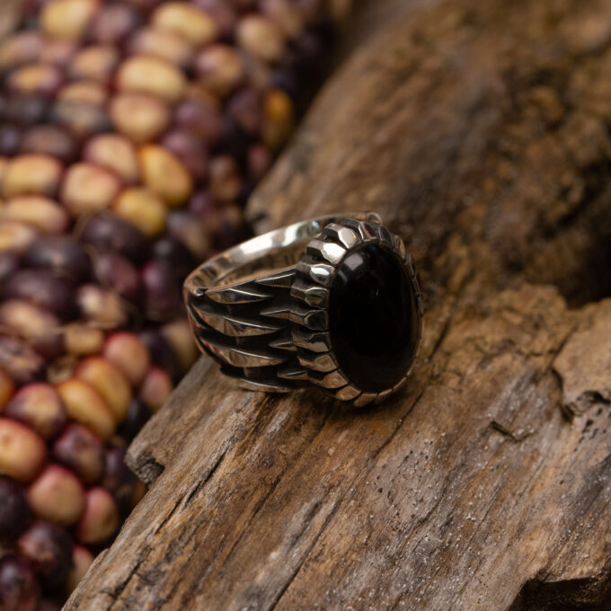 Size 8.5 Black Onyx Zig Zag Design Ring in Sterling Silver