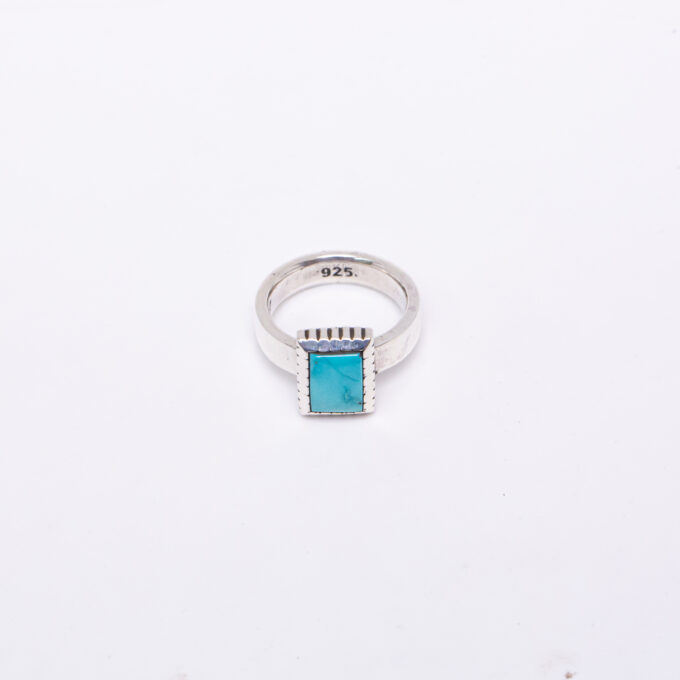 Size 7.5 Natural Carico Lake Turquoise Ring With Castellated Bezel Simple Smooth Band